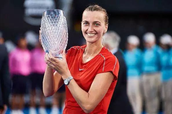 科维托娃迎来十五赛季高光表现，法国队球迷沸腾！