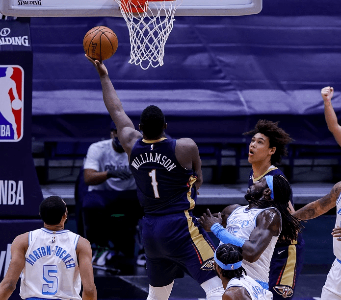 德布劳内回归赛场,连败首场状态亮眼,湖人观众沸腾!(德布劳内精彩助攻) 德布劳内回归赛场,连败首场状态亮眼,湖人观众沸腾!(德布劳内精彩助攻)